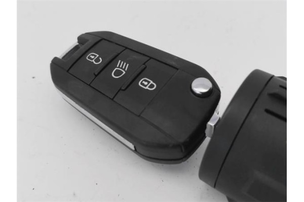 Recambio de clausor para peugeot 2008 1.2 access referencia OEM IAM 1608504380 1608682880 