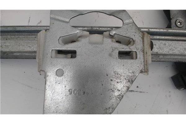 Recambio de mecanismo elevalunas trasero derecho para peugeot 307 (s1) referencia OEM IAM 400584T  