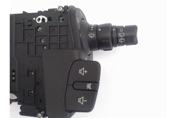 Recambio de mando limpiaparabrisas para renault scenic ii (jm) referencia OEM IAM 7701069597  