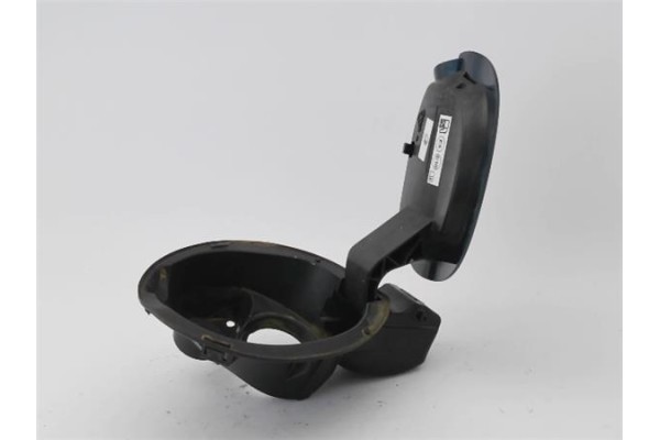 Recambio de tapa exterior combustible para peugeot 2008 1.2 access referencia OEM IAM 9818384480  