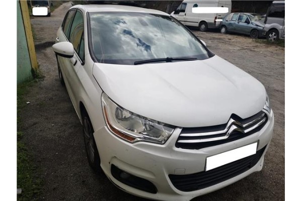 citroen c4 berlina del año 2011