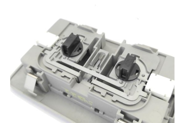 Recambio de luz interior techo para fiat sedici (189) 1.9 jtd 8v 120 emotion referencia OEM IAM 71742474  