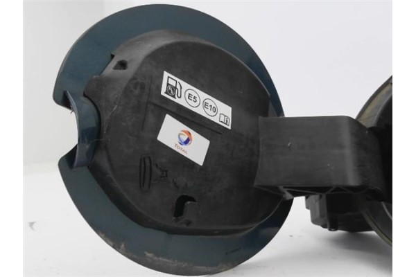 Recambio de tapa exterior combustible para peugeot 2008 1.2 access referencia OEM IAM 9818384480  
