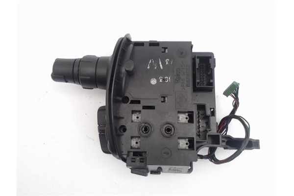 Recambio de mando limpiaparabrisas para renault scenic ii (jm) referencia OEM IAM 7701069597  