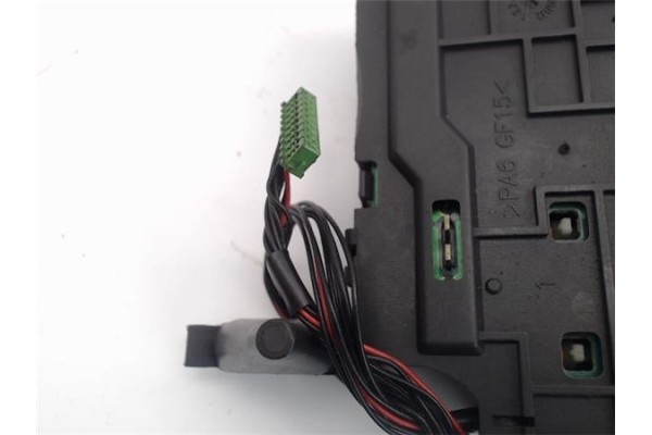 Recambio de mando limpiaparabrisas para renault scenic ii (jm) referencia OEM IAM 7701069597  