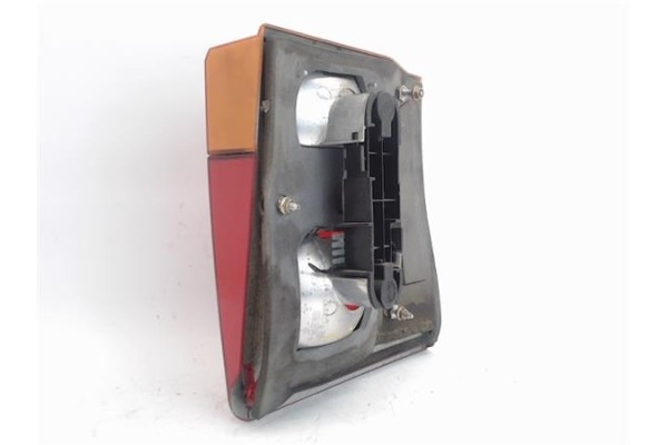 Recambio de piloto porton trasero izquierdo para ssangyong musso referencia OEM IAM 8360105202X  