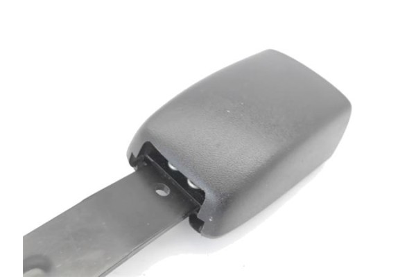 Recambio de anclaje cinturon delantero derecho para fiat sedici (189) 1.9 jtd 8v 120 emotion referencia OEM IAM 71743622 7175099