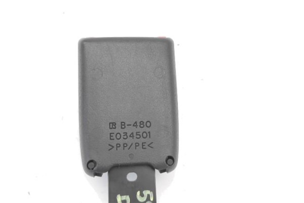 Recambio de anclaje cinturon delantero derecho para fiat sedici (189) 1.9 jtd 8v 120 emotion referencia OEM IAM 71743622 7175099