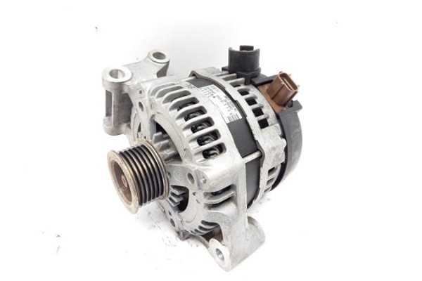 Recambio de alternador para volvo s40 berlina 1.6 referencia OEM IAM 3M5T10300KC 1042105760 