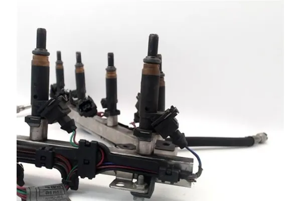 Recambio de instalacion rampa inyectora para bmw serie 7 (e65/e66) 4.4 745i referencia OEM IAM 7514611  