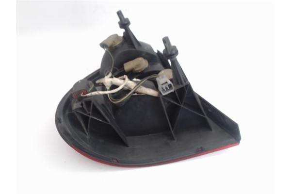 Recambio de piloto trasero derecho para chrysler 300m lr referencia OEM IAM 4574960AF  