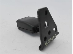 Recambio de anclaje cinturon trasero izquierdo para peugeot 2008 1.2 access referencia OEM IAM 96781664XT  