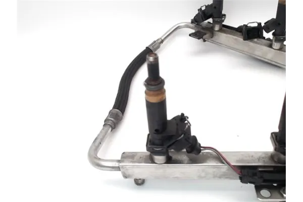 Recambio de instalacion rampa inyectora para bmw serie 7 (e65/e66) 4.4 745i referencia OEM IAM 7514611  