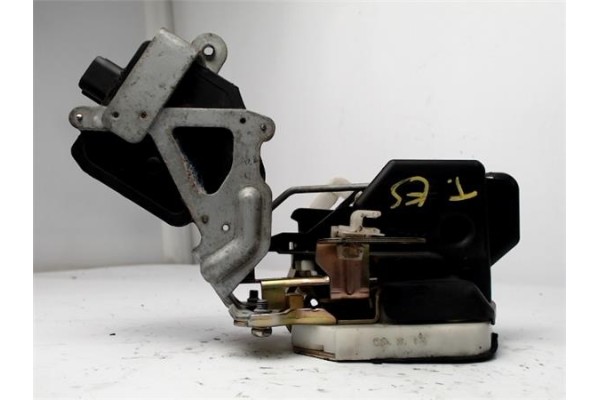 Recambio de cerradura puerta trasero izquierda para mitsubishi space wagon (n80/n90) 2.4 referencia OEM IAM 1015280110  