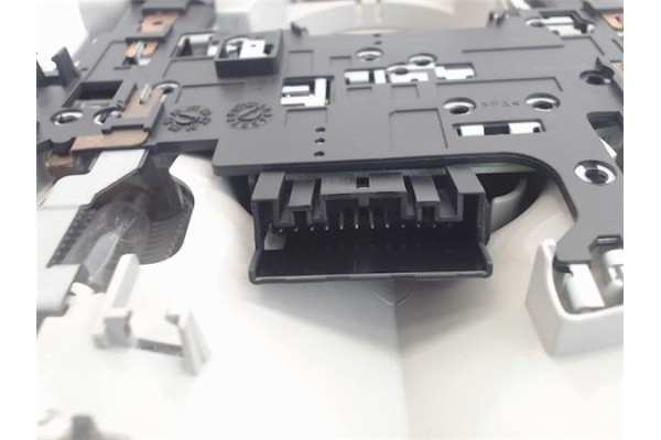 Recambio de luz delantero central techo para audi a3 (8l) 1.6 ambiente referencia OEM IAM 8L0947111E EC3  