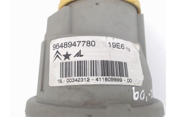 Recambio de faro antiniebla derecho para citroen c3 referencia OEM IAM 9648947780  