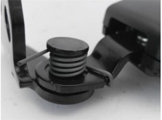 Recambio de anclaje cinturon trasero izquierdo para peugeot 2008 1.2 access referencia OEM IAM 96781664XT  