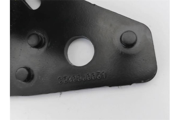 Recambio de anclaje cinturon trasero izquierdo para peugeot 2008 1.2 access referencia OEM IAM 96781664XT  