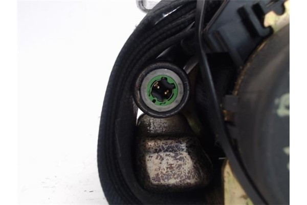 Recambio de cinturon seguridad delantero derecho para audi a3 (8l) 1.6 ambiente referencia OEM IAM 560561000b 6l4557706a 