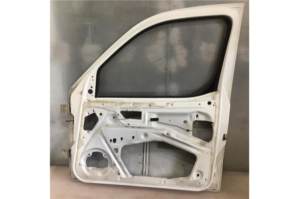 Recambio de puerta delantero derecha para peugeot partner furgón (5) 2.0 hdi referencia OEM IAM 9004W2  