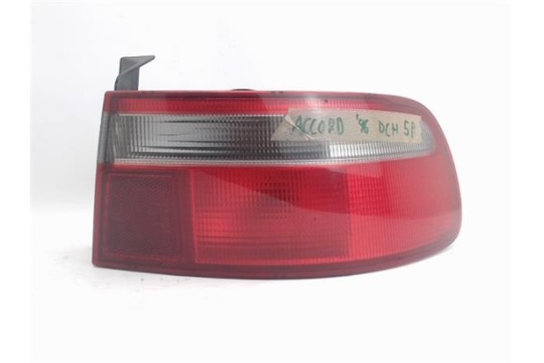 Recambio de piloto trasero derecho para honda accord berlina (cc/ce) referencia OEM IAM 236242  