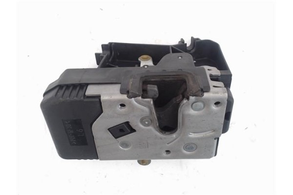 Recambio de cierre electromagnetico delantero izquierdo para opel astra g berlina 1.7 cdti referencia OEM IAM 24444015 133139 