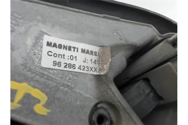 Recambio de retrovisor izquierdo para peugeot 106 (s1) referencia OEM IAM 96286423XXA  