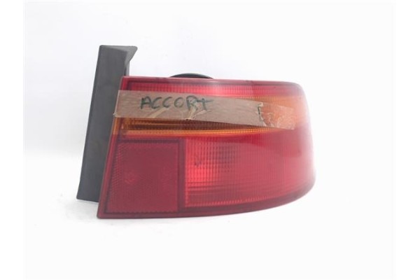 Recambio de piloto trasero derecho para honda accord berlina (cc/ce) referencia OEM IAM 236242  