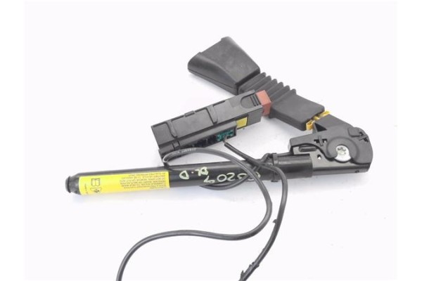 Recambio de anclaje cinturon delantero derecho para opel corsa c 1.7 dti referencia OEM IAM 197340 09114886 