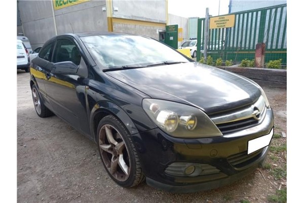 opel astra h gtc (2004) del año 