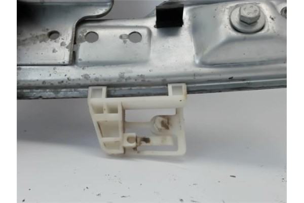 Recambio de mecanismo elevalunas trasero derecho para renault megane ii berlina 5p referencia OEM IAM   