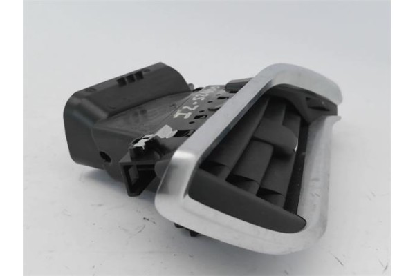 Recambio de rejilla entrada de aire para peugeot 2008 1.2 access referencia OEM IAM 96731317VV  