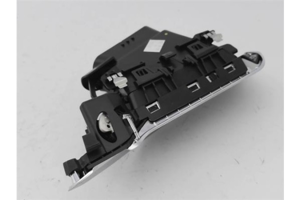 Recambio de rejilla entrada de aire para peugeot 2008 1.2 access referencia OEM IAM 96731317VV  