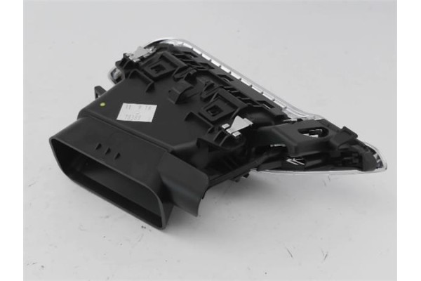 Recambio de rejilla entrada de aire para peugeot 2008 1.2 access referencia OEM IAM 96731317VV  