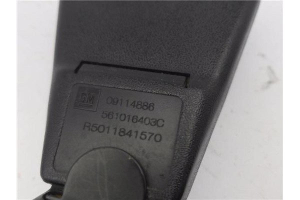 Recambio de anclaje cinturon delantero derecho para opel corsa c 1.7 dti referencia OEM IAM 197340 09114886 