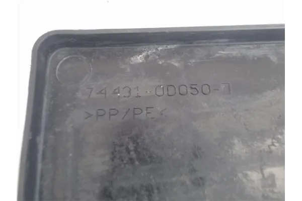 Recambio de recubrimiento bateria para toyota yaris (ksp9/scp9/nlp9) 1.3 vvt-i referencia OEM IAM 744310d0507  
