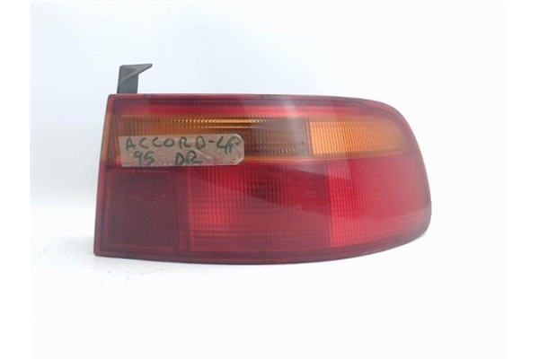 Recambio de piloto trasero derecho para honda accord berlina (cc/ce) referencia OEM IAM 23623400  