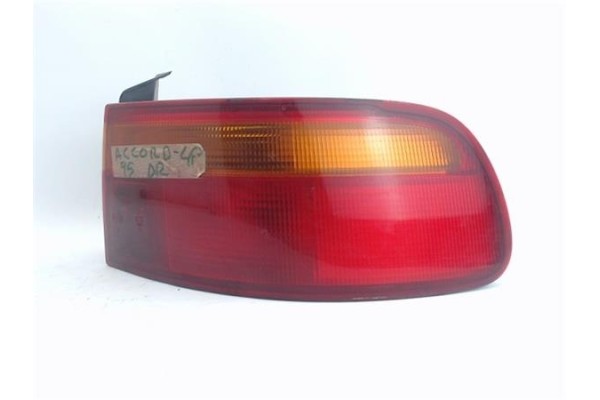 Recambio de piloto trasero derecho para honda accord berlina (cc/ce) referencia OEM IAM 23623400  