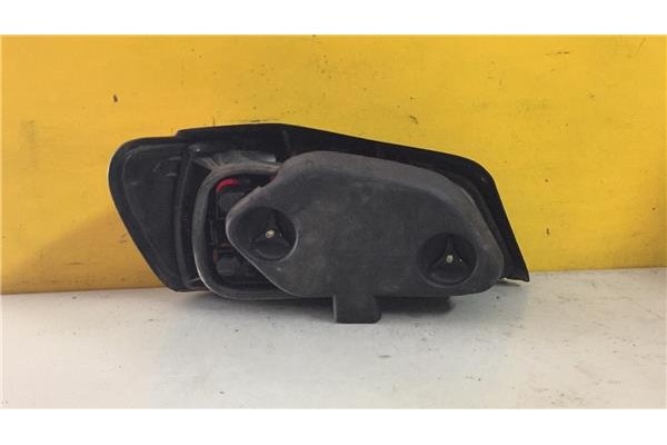 Recambio de piloto trasero derecho para peugeot 306 3/5 pt. (s1) 1.9 graffic referencia OEM IAM 2227D  