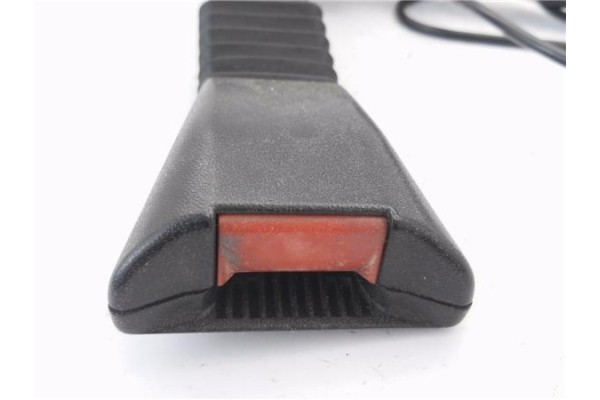 Recambio de anclaje cinturon delantero derecho para opel corsa c 1.7 dti referencia OEM IAM 197340 09114886 