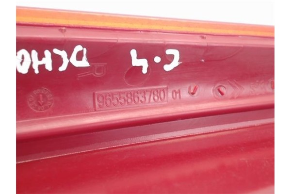 Recambio de reflectante paragolpes trasero para citroen c4 berlina referencia OEM IAM 9655863780  
