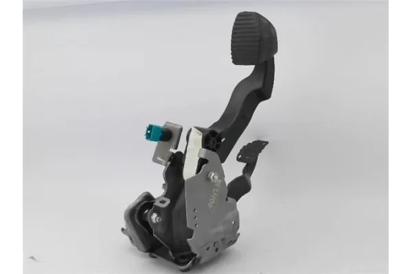 Recambio de juego pedales completo para peugeot 2008 1.2 access referencia OEM IAM 1601CW 4501AV 