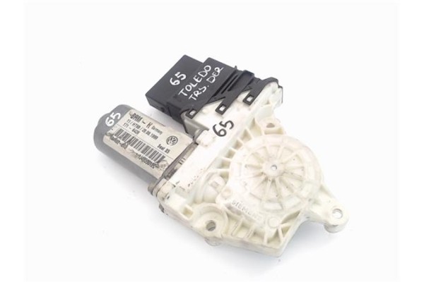 Recambio de motor elevalunas trasero derecho para seat toledo (1m2) referencia OEM IAM (1J4959812C)  1J4959812C , SEAT