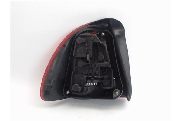 Recambio de piloto trasero derecho para rover 400 fastback (rt) 416 si referencia OEM IAM   