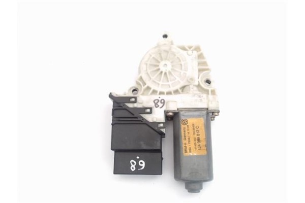 Recambio de motor elevalunas trasero derecho para volkswagen golf iv berlina (1j1) referencia OEM IAM (1J4959812C)  