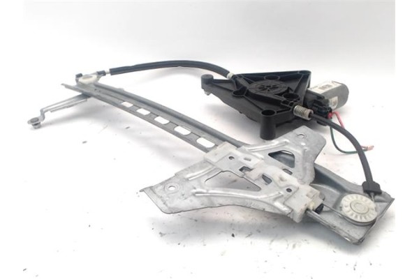 Recambio de elevalunas electrico delantero derecho para citroen c1 1.2 feel referencia OEM IAM B001019380 B000848280 