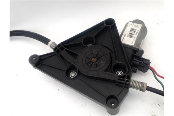 Recambio de elevalunas electrico delantero derecho para citroen c1 1.2 feel referencia OEM IAM B001019380 B000848280 