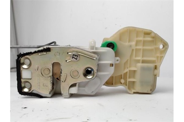 Recambio de cerradura puerta delantero derecha para honda jazz (gd1/5) 1.3 referencia OEM IAM 72110SAAG11  