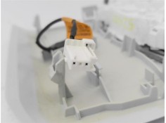 Recambio de luz interior techo para peugeot 2008 1.2 access referencia OEM IAM 96744413PR  
