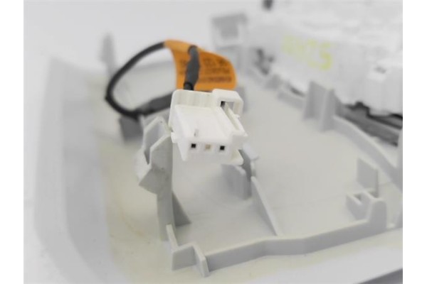 Recambio de luz interior techo para peugeot 2008 1.2 access referencia OEM IAM 96744413PR   Recambio de luz interior techo para peugeot 2008 1.2 access referencia OEM IAM 96744413PR